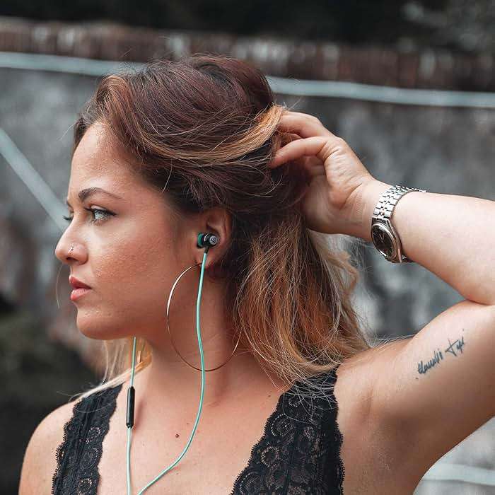 LUDOS Clamor Wired Earbuds in-Ear Headphones, 5 Years Warranty, Earphones with Mic, Noise Isolating Ear Buds, Memory Foam for iPhone, Samsung, School Students, Kids, Women, Small Ears - Turquoise - Image 5