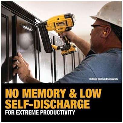 DEWALT 20V Oscillating Tool, Cordless, Wood Blades, Sandpaper, Tool Bag, Battery and Charger Included (DCS356SD1) - Image 3