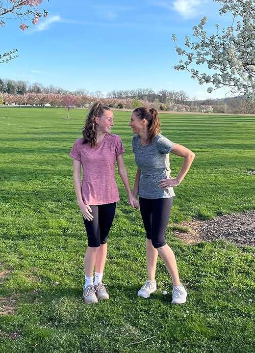 baleaf Women's Capri Leggings with Pockets High Waisted Knee Length Capris Stretch for Casual Yoga Pants Workout Exercise - Image 6