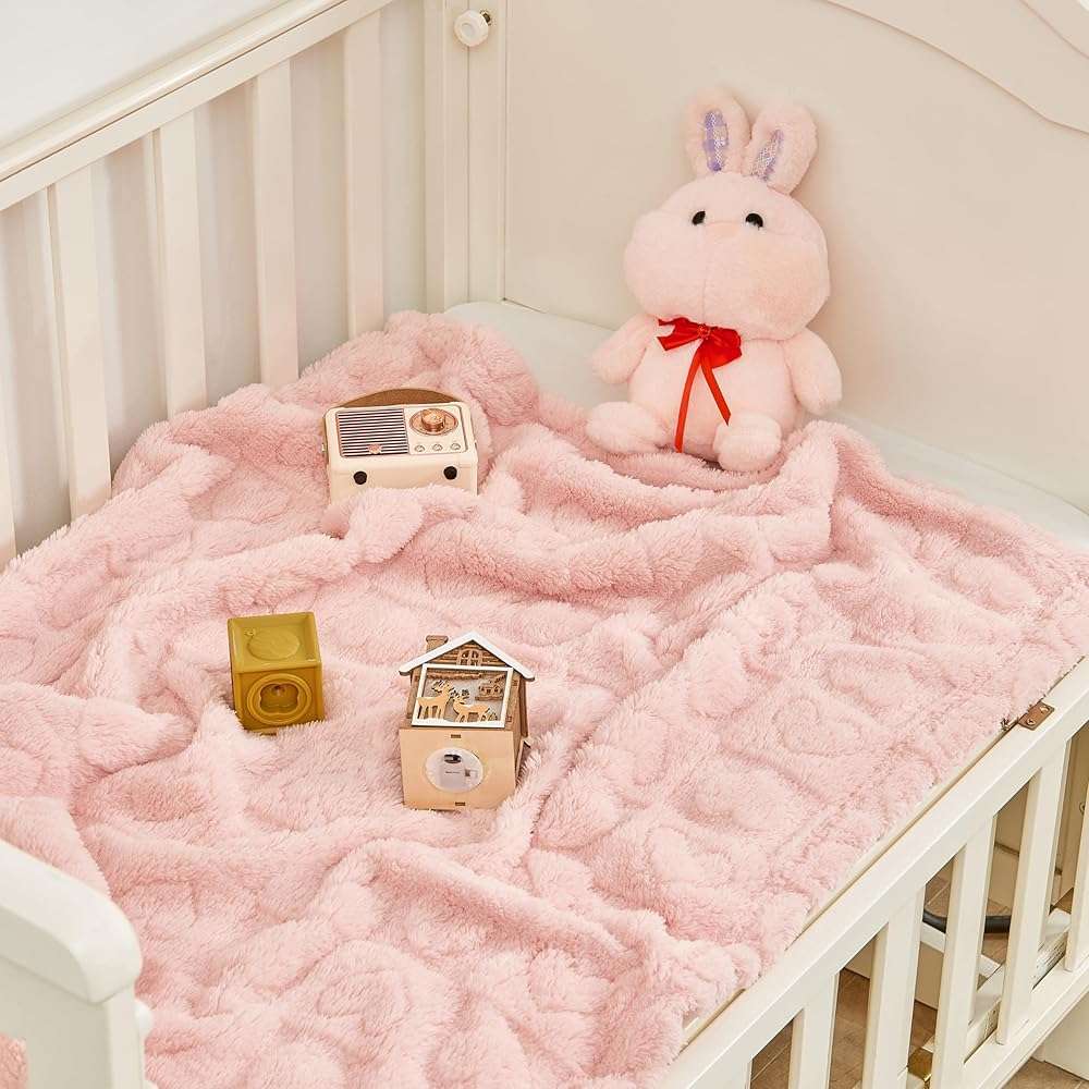 Yurhap Fleece Baby Blanket Heart Checkered Blanket, Ultra Soft Cozy Baby Blankets for Girls Boys, Fluffy Infant Toddler Newborn Receiving Blankets for Crib Stroller 30”×40” (Light Pink) - Image 2